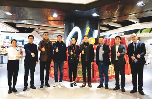 集团蓝屹副总经理到华润万家四川、重庆门店调研并慰问一线员工