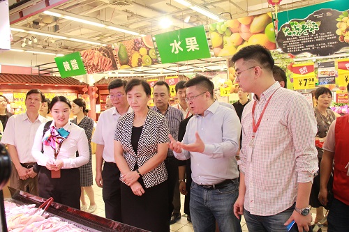 浙江省副省长王文序一行视察华润万家杭州濮家店