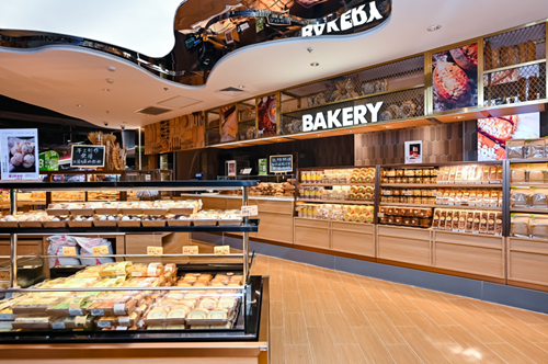 blt广州信达金茂广场店缤纷启幕