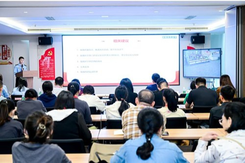 携手政府推动高质量发展，华润万家以“深圳经验”为地方品牌赋能